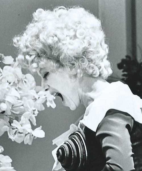 Eva Rieck in DER IGNORANT UND DER WAHNSINNIGE von Thomas Bernhard - Cuvilli&eacute;stheater München 1993 <br> <font size=1>Foto und Copyright: Erika Fernschild, Hannover</font